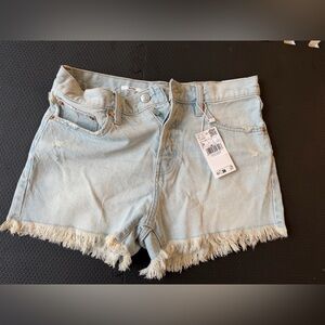 MANGO DENIM SHORTS WITH FRAYED HEM NWT SIZE 6 IN LIGHT BLUE